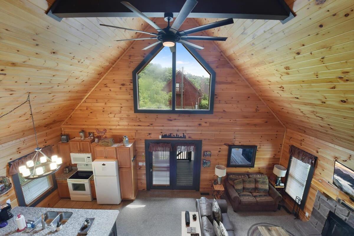 Ryes And Shine Bootlegger'S Cabin! Hot Tub* Pool* Arcade* Billiards *Ev * Pet Friendly سيفيرفيل المظهر الخارجي الصورة