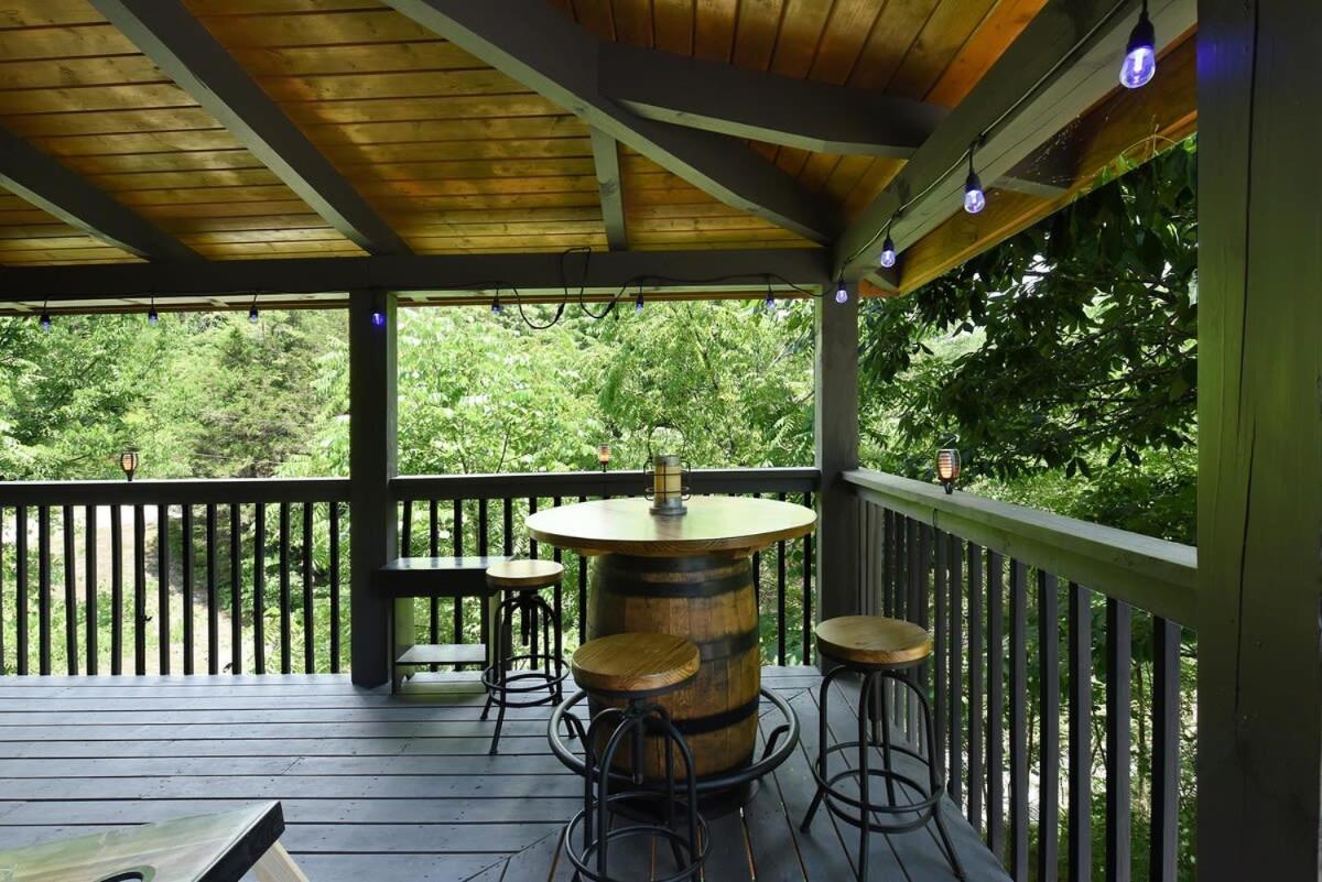 Ryes And Shine Bootlegger'S Cabin! Hot Tub* Pool* Arcade* Billiards *Ev * Pet Friendly سيفيرفيل المظهر الخارجي الصورة