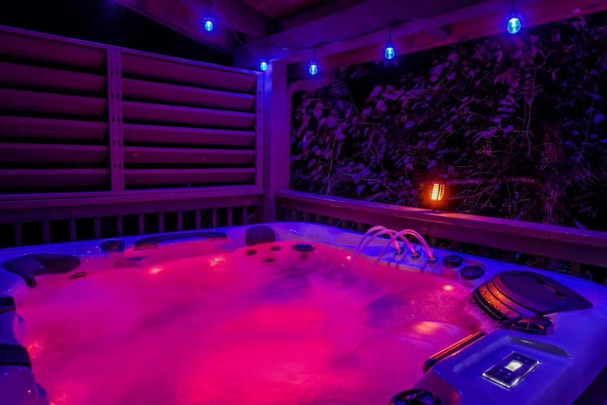 Ryes And Shine Bootlegger'S Cabin! Hot Tub* Pool* Arcade* Billiards *Ev * Pet Friendly سيفيرفيل المظهر الخارجي الصورة